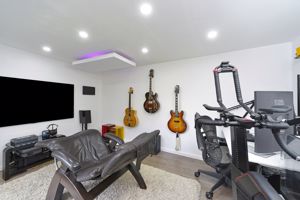 Photo 1- click for photo gallery